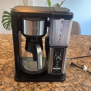 Ninja hot or iced coffee maker